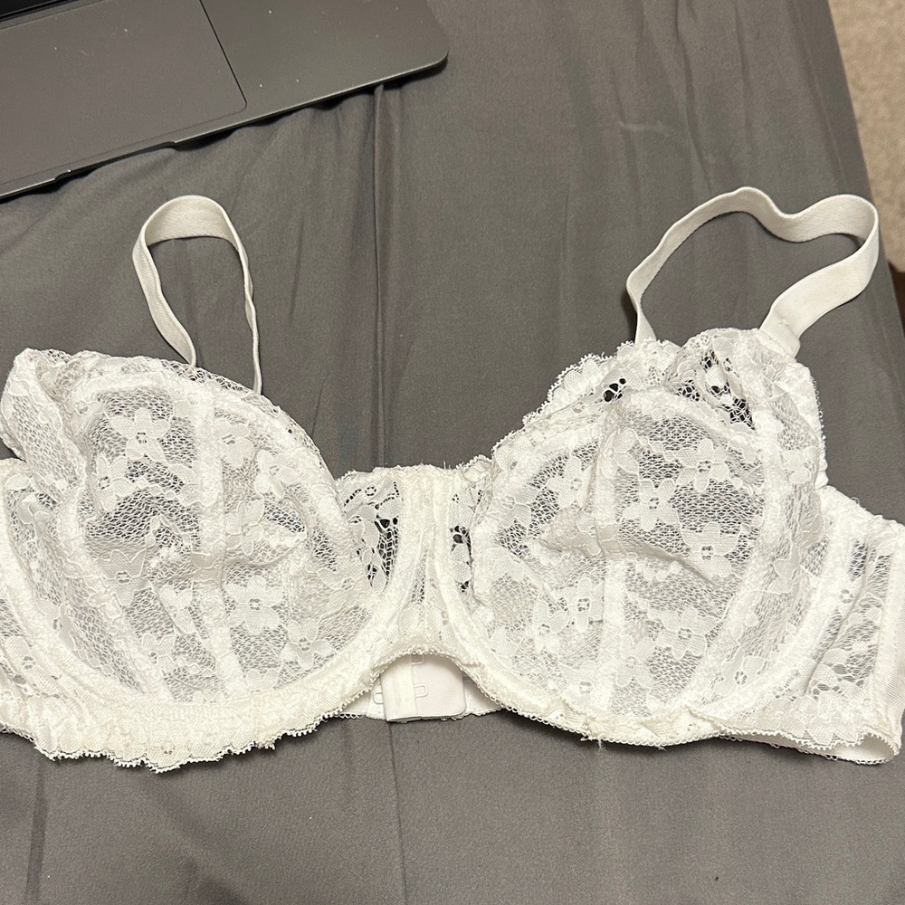 Secret Possessions White Lace Bra